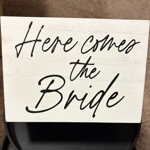 White 'Here Comes the Bride' flower girl box
